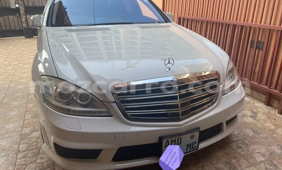 Nunua Ilio tumika Mercedes‒Benz CLK-klasse AMG Nyeupe Gari ndani ya Maputo nchini Maputo Nunua Ilio tumika Mercedes‒Benz CLK-klasse AMG Nyeupe Gari ndani ya Maputo nchini Maputo