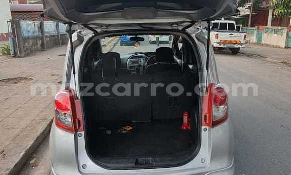 Nunua Ilio tumika Toyota Ractis Fedha Gari ndani ya Maputo nchini Maputo Nunua Ilio tumika Toyota Ractis Fedha Gari ndani ya Maputo nchini Maputo