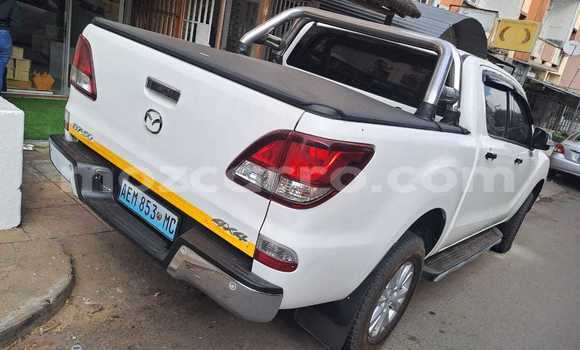 Tenga Tsaru Mazda BT-50 Chena Mota in Maputo in Maputo Tenga Tsaru Mazda BT-50 Chena Mota in Maputo in Maputo