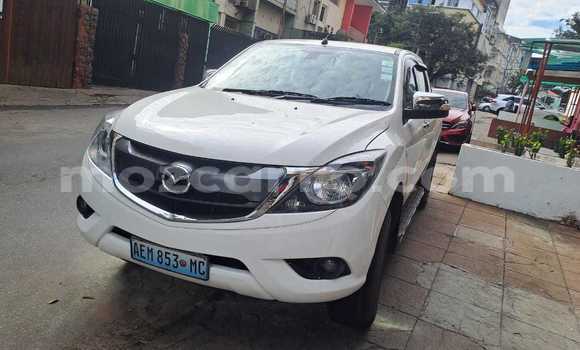Tenga Tsaru Mazda BT-50 Chena Mota in Maputo in Maputo Tenga Tsaru Mazda BT-50 Chena Mota in Maputo in Maputo