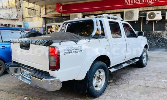 Buy Used Nissan Hardbody White Car in Maputo in Maputo Buy Used Nissan Hardbody White Car in Maputo in Maputo