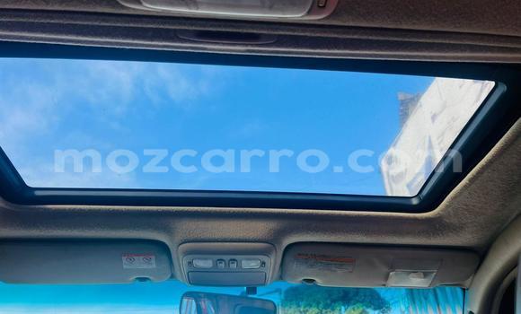 Nunua Ilio tumika Toyota Land Cruiser Prado Nyeupe Gari ndani ya Maputo nchini Maputo Nunua Ilio tumika Toyota Land Cruiser Prado Nyeupe Gari ndani ya Maputo nchini Maputo