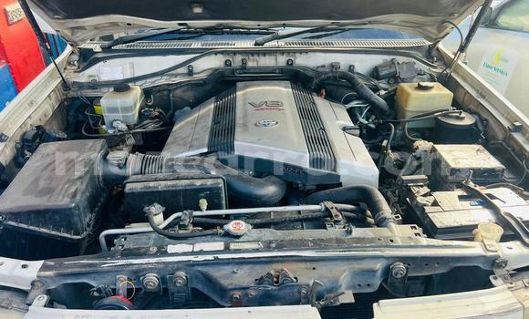 Nunua Ilio tumika Toyota Land Cruiser Prado Nyeupe Gari ndani ya Maputo nchini Maputo Nunua Ilio tumika Toyota Land Cruiser Prado Nyeupe Gari ndani ya Maputo nchini Maputo