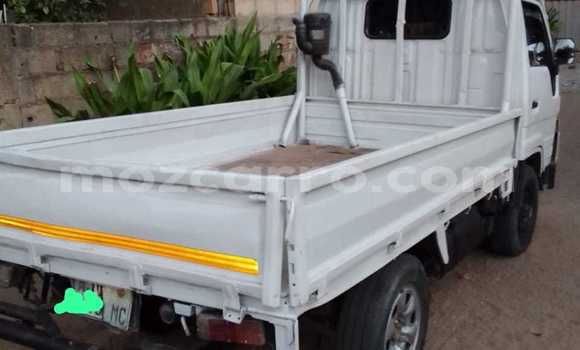 Comprar Usado Toyota Dyna Branco Carro em Maputo em Maputo