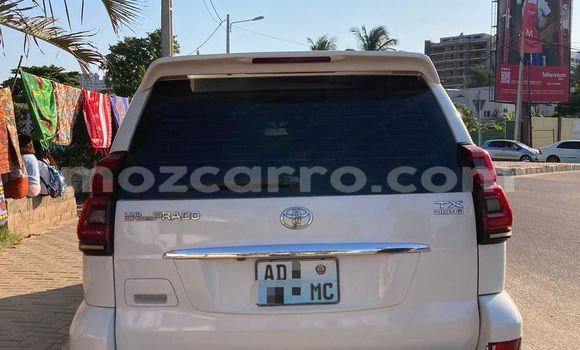 Buy Used Toyota Land Cruiser Prado White Car in Maputo in Maputo Buy Used Toyota Land Cruiser Prado White Car in Maputo in Maputo