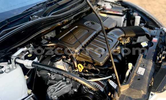 Comprar Usado Mazda Demio Branco Carro em Beira em Sofala Comprar Usado Mazda Demio Branco Carro em Beira em Sofala