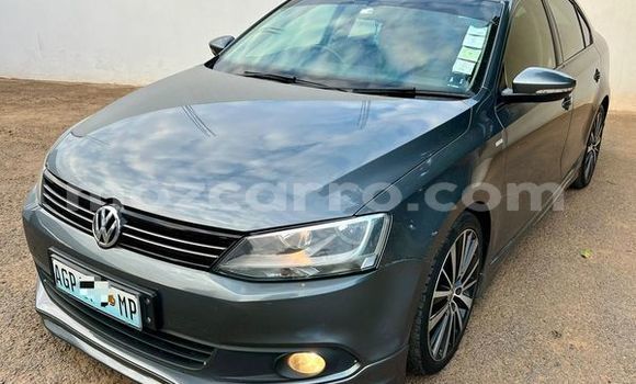 Comprar Usado Volkswagen Jetta De outros Carro em Caia em Sofala Comprar Usado Volkswagen Jetta De outros Carro em Caia em Sofala