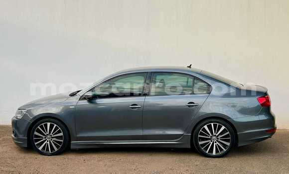 Comprar Usado Volkswagen Jetta De outros Carro em Caia em Sofala Comprar Usado Volkswagen Jetta De outros Carro em Caia em Sofala