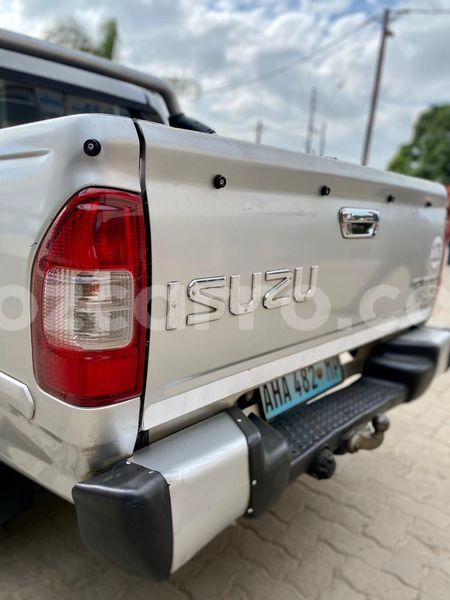 Big with watermark isuzu kb maputo maputo 25174