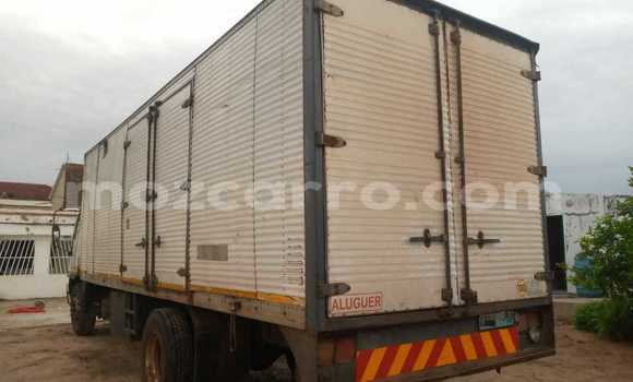 Buy Used Hino 300 Series White Truck in Maputo in Maputo Buy Used Hino 300 Series White Truck in Maputo in Maputo