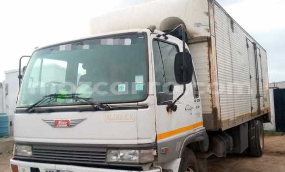 Buy Used Hino 300 Series White Truck in Maputo in Maputo Buy Used Hino 300 Series White Truck in Maputo in Maputo