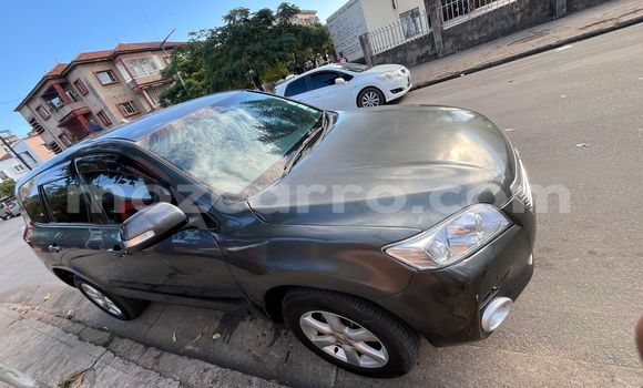 Buy Used Toyota Vanguard Silver Car in Maputo in Maputo Buy Used Toyota Vanguard Silver Car in Maputo in Maputo