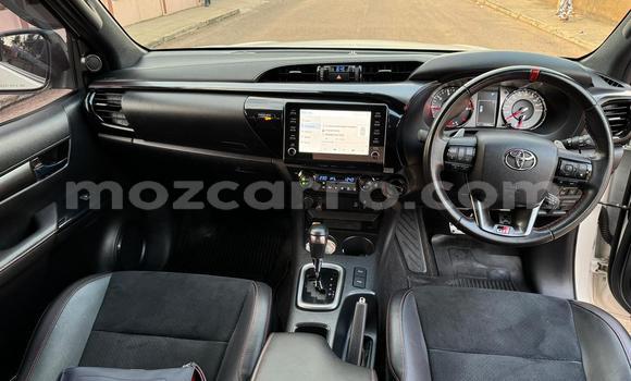 Comprar Novo Toyota Hilux Branco Carro em Maputo em Maputo Comprar Novo Toyota Hilux Branco Carro em Maputo em Maputo