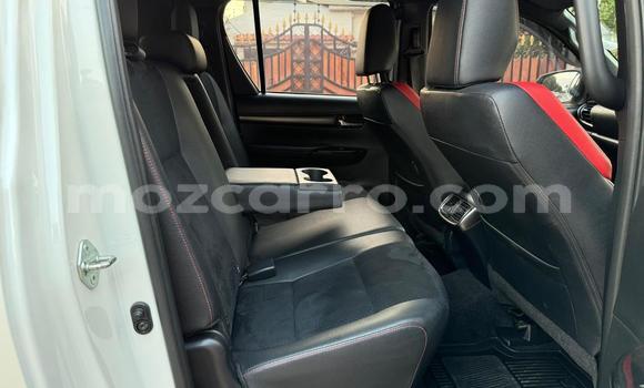 Comprar Novo Toyota Hilux Branco Carro em Maputo em Maputo Comprar Novo Toyota Hilux Branco Carro em Maputo em Maputo