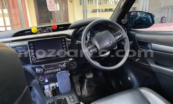 Comprar Novo Toyota Hiluxe Revo Vermelho Carro em Maputo em Maputo Comprar Novo Toyota Hiluxe Revo Vermelho Carro em Maputo em Maputo