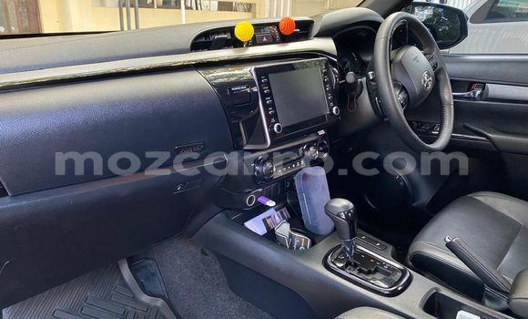 Comprar Novo Toyota Hiluxe Revo Vermelho Carro em Maputo em Maputo Comprar Novo Toyota Hiluxe Revo Vermelho Carro em Maputo em Maputo