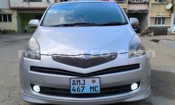 Comprar Usado Toyota Ractis Prata Carro em Maputo em Maputo Comprar Usado Toyota Ractis Prata Carro em Maputo em Maputo