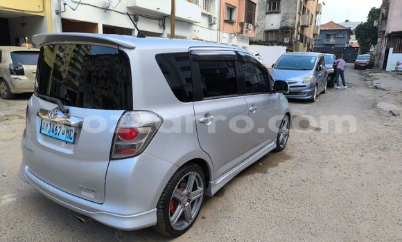 Comprar Usado Toyota Ractis Prata Carro em Maputo em Maputo Comprar Usado Toyota Ractis Prata Carro em Maputo em Maputo
