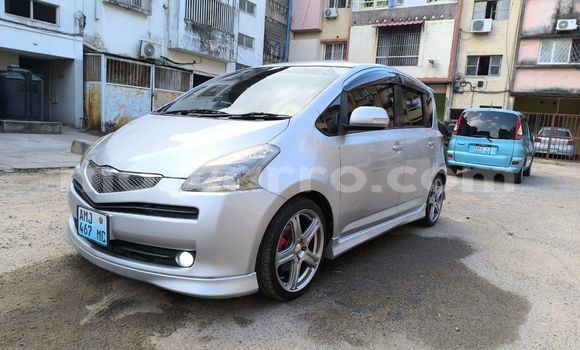 Comprar Usado Toyota Ractis Prata Carro em Maputo em Maputo Comprar Usado Toyota Ractis Prata Carro em Maputo em Maputo