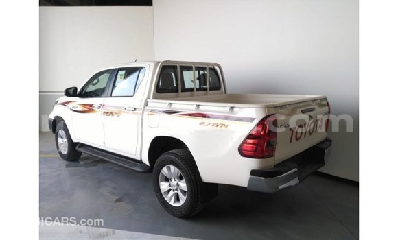 Nunua Imported Toyota Hilux Nyeupe Gari ndani ya Import - Dubai nchini Cabo Delgado Nunua Imported Toyota Hilux Nyeupe Gari ndani ya Import - Dubai nchini Cabo Delgado
