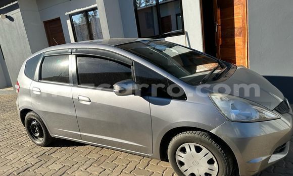 Comprar Usado Honda Fit Prata Carro em Maputo em Maputo Comprar Usado Honda Fit Prata Carro em Maputo em Maputo