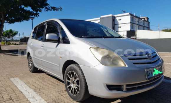 Nunua Ilio tumika Toyota Spacio Fedha Gari ndani ya Maputo nchini Maputo