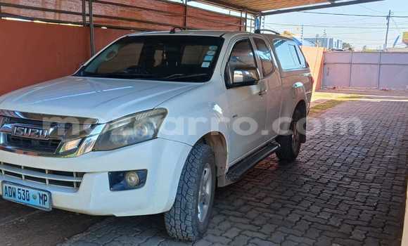 Tenga Tsaru Isuzu D-MAX Chena Mota in Maputo in Maputo Tenga Tsaru Isuzu D-MAX Chena Mota in Maputo in Maputo