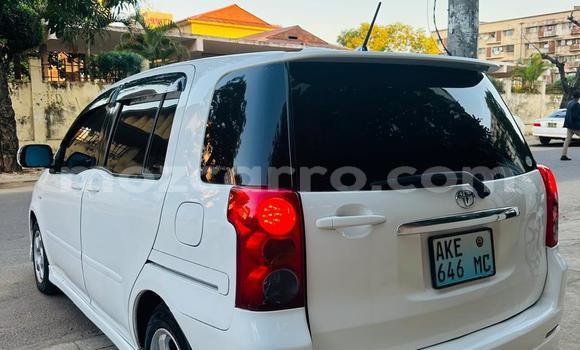 Comprar Usado Toyota Raum Branco Carro em Maputo em Maputo Comprar Usado Toyota Raum Branco Carro em Maputo em Maputo