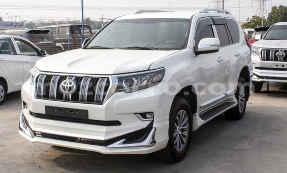 Comprar Importar Toyota Prado Branco Carro em Import - Dubai em Cabo Delgado Comprar Importar Toyota Prado Branco Carro em Import - Dubai em Cabo Delgado