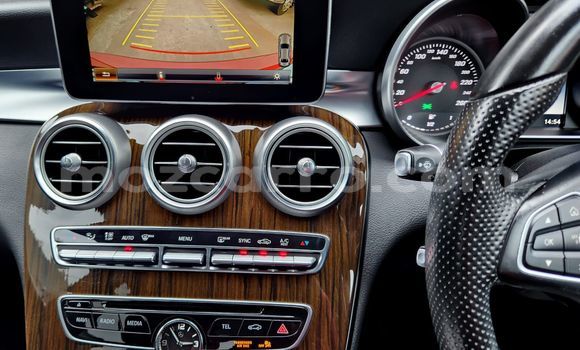 Comprar Usado Mercedes-Benz C-Classe Vermelho Carro em Maputo em Maputo Comprar Usado Mercedes-Benz C-Classe Vermelho Carro em Maputo em Maputo