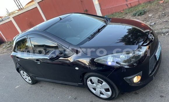Comprar Usado Mazda Demio De outros Carro em Moçambique em Nampula Comprar Usado Mazda Demio De outros Carro em Moçambique em Nampula