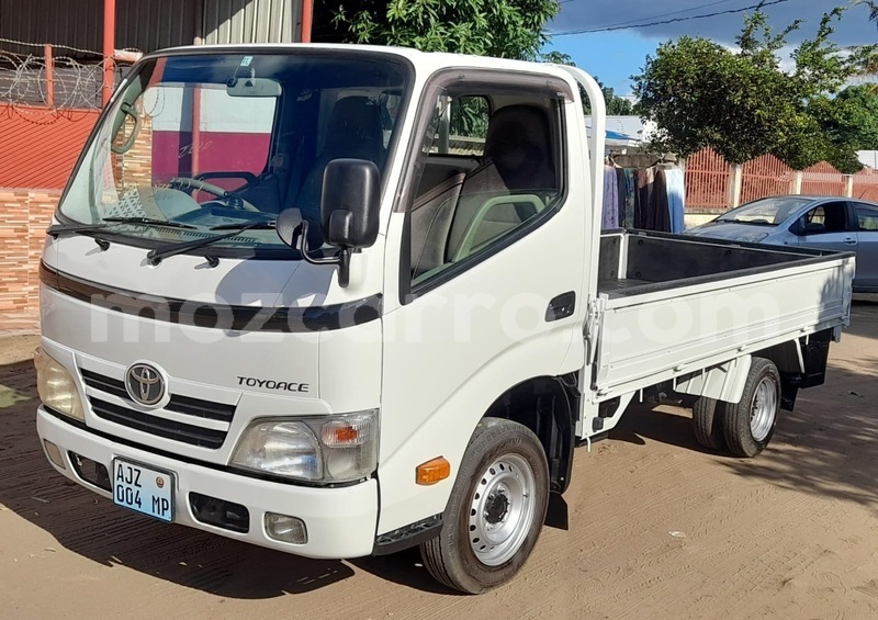 Big with watermark toyota town ace nampula mocambique 25228