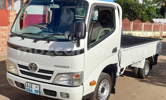 Comprar Usado Toyota Town Ace Branco Carro em Moçambique em Nampula Comprar Usado Toyota Town Ace Branco Carro em Moçambique em Nampula