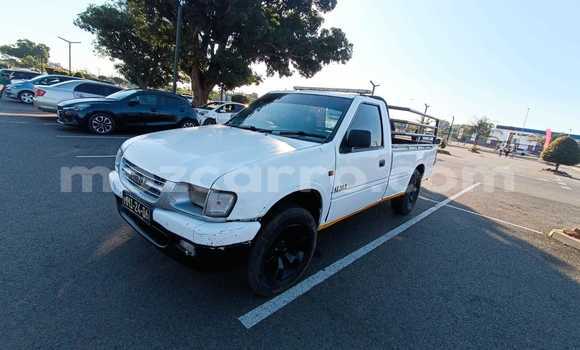 Buy Used Isuzu KB White Car in Maputo in Maputo Buy Used Isuzu KB White Car in Maputo in Maputo