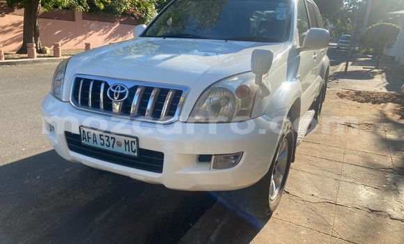 Nunua Ilio tumika Toyota Land Cruiser Prado Nyeupe Gari ndani ya Maputo nchini Maputo Nunua Ilio tumika Toyota Land Cruiser Prado Nyeupe Gari ndani ya Maputo nchini Maputo