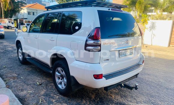 Nunua Ilio tumika Toyota Land Cruiser Prado Nyeupe Gari ndani ya Maputo nchini Maputo Nunua Ilio tumika Toyota Land Cruiser Prado Nyeupe Gari ndani ya Maputo nchini Maputo