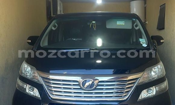 Buy Used Toyota Vellfire Blue Car in Maputo in Maputo