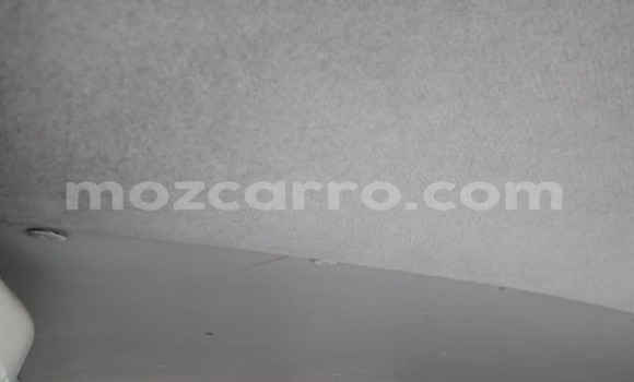 Comprar Usado Toyota Hiace Branco Carro em Maputo em Maputo Comprar Usado Toyota Hiace Branco Carro em Maputo em Maputo