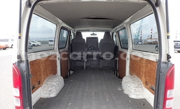 Comprar Usado Toyota Hiace Branco Carro em Maputo em Maputo Comprar Usado Toyota Hiace Branco Carro em Maputo em Maputo