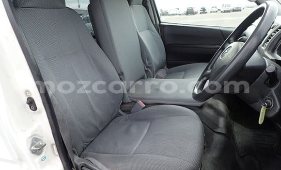 Comprar Usado Toyota Hiace Branco Carro em Maputo em Maputo Comprar Usado Toyota Hiace Branco Carro em Maputo em Maputo
