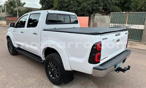Comprar Usado Toyota Hilux Branco Carro em Maputo em Maputo Comprar Usado Toyota Hilux Branco Carro em Maputo em Maputo