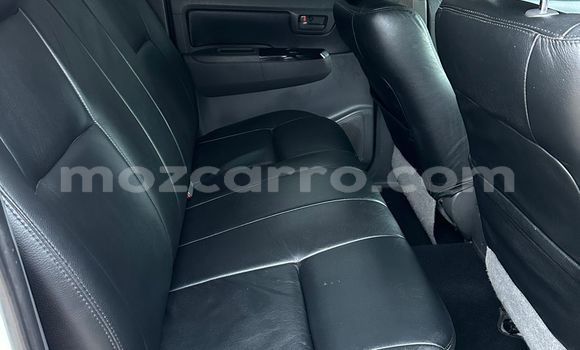 Comprar Usado Toyota Hilux Branco Carro em Maputo em Maputo Comprar Usado Toyota Hilux Branco Carro em Maputo em Maputo