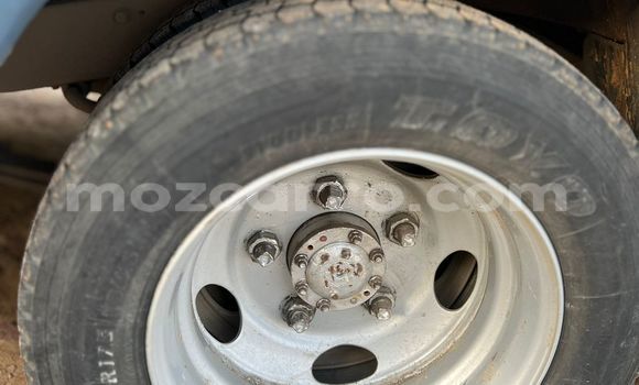 Nunua Ilio tumika Toyota Coaster Nyeupe Gari ndani ya Maputo nchini Maputo Nunua Ilio tumika Toyota Coaster Nyeupe Gari ndani ya Maputo nchini Maputo