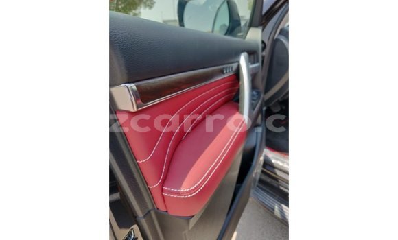 Tenga Imported Toyota Land Cruiser Nhema Mota in Import - Dubai in Cabo Delgado Tenga Imported Toyota Land Cruiser Nhema Mota in Import - Dubai in Cabo Delgado