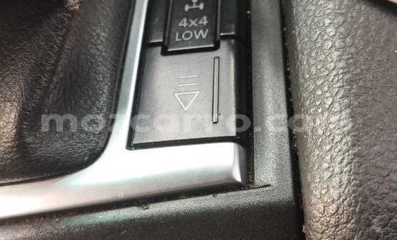 Comprar Usado Nissan Navara Preto Carro em Maputo em Maputo Comprar Usado Nissan Navara Preto Carro em Maputo em Maputo