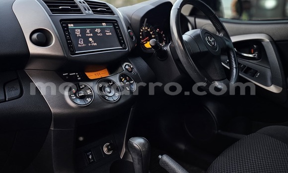 Comprar Usado Toyota RAV4 Vermelho Carro em Maputo em Maputo Comprar Usado Toyota RAV4 Vermelho Carro em Maputo em Maputo