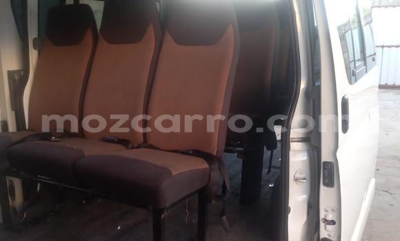 Nunua Ilio tumika Toyota Hiace Nyeupe Gari ndani ya Maputo nchini Maputo Nunua Ilio tumika Toyota Hiace Nyeupe Gari ndani ya Maputo nchini Maputo
