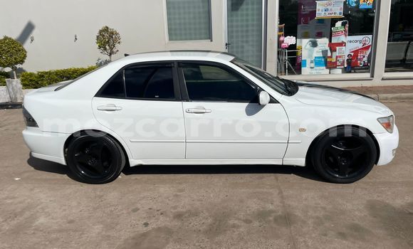 Nunua Ilio tumika Toyota Altezza Nyeupe Gari ndani ya Maputo nchini Maputo Nunua Ilio tumika Toyota Altezza Nyeupe Gari ndani ya Maputo nchini Maputo