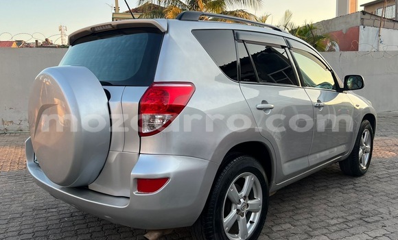 Comprar Usado Toyota RAV4 De outros Carro em Moçambique em Nampula Comprar Usado Toyota RAV4 De outros Carro em Moçambique em Nampula