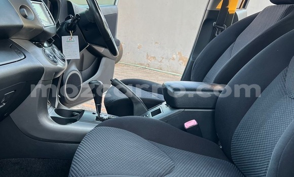 Comprar Usado Toyota RAV4 De outros Carro em Moçambique em Nampula Comprar Usado Toyota RAV4 De outros Carro em Moçambique em Nampula